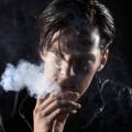 В сигаретном дыму (Фото Бенедикт Камбербэтч)